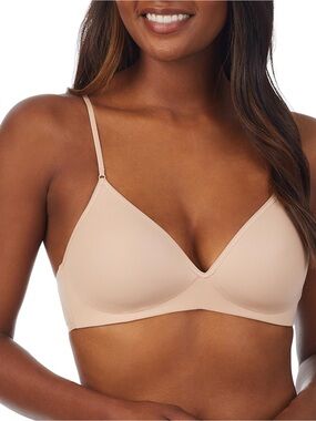 On Gossamer Next To Nothing Micro Wireless Bra Women’s US Size 34A Beige Lined